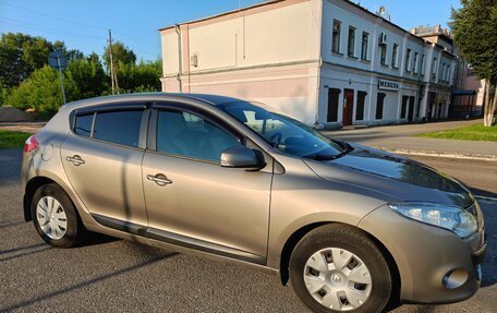 Renault Megane III, 2011 год, 725 000 рублей, 3 фотография
