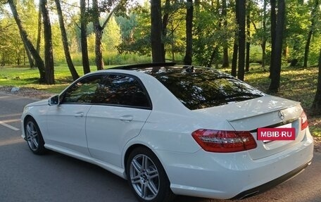 Mercedes-Benz E-Класс, 2011 год, 1 190 000 рублей, 6 фотография
