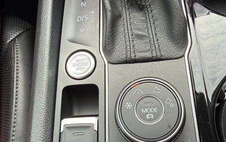 Volkswagen Teramont I, 2018 год, 3 000 000 рублей, 13 фотография