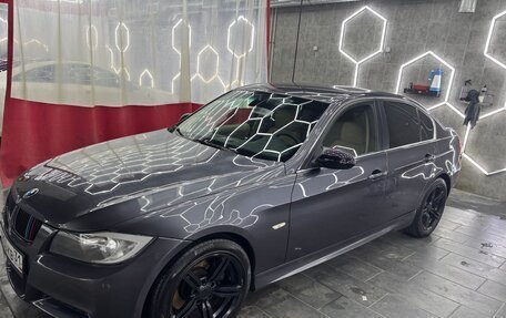 BMW 3 серия, 2007 год, 1 100 000 рублей, 2 фотография