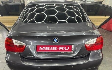 BMW 3 серия, 2007 год, 1 100 000 рублей, 3 фотография