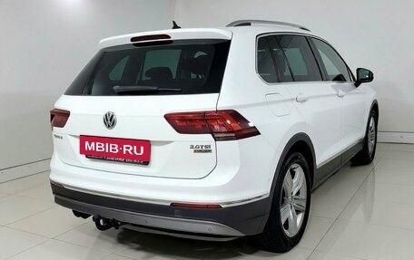 Volkswagen Tiguan II, 2017 год, 1 980 000 рублей, 4 фотография