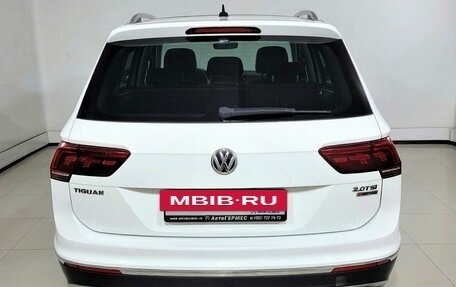 Volkswagen Tiguan II, 2017 год, 1 980 000 рублей, 3 фотография