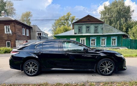 Toyota Camry, 2022 год, 3 140 000 рублей, 4 фотография