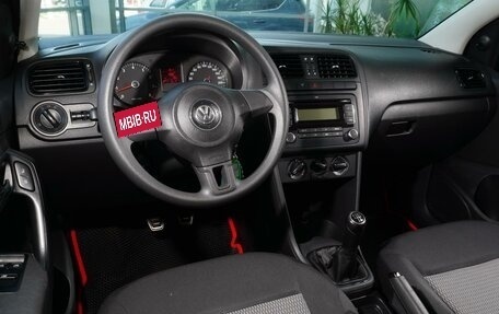 Volkswagen Polo VI (EU Market), 2011 год, 677 000 рублей, 6 фотография