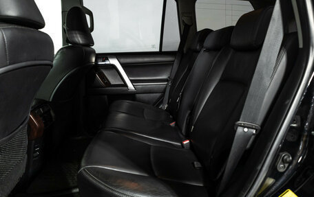 Toyota Land Cruiser Prado 150 рестайлинг 2, 2014 год, 2 499 777 рублей, 10 фотография