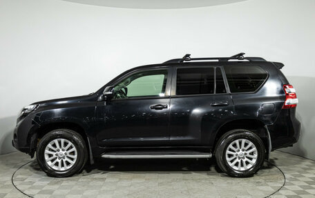 Toyota Land Cruiser Prado 150 рестайлинг 2, 2014 год, 2 499 777 рублей, 8 фотография