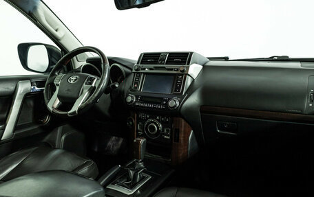 Toyota Land Cruiser Prado 150 рестайлинг 2, 2014 год, 2 499 777 рублей, 9 фотография