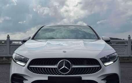 Mercedes-Benz A-Класс, 2022 год, 2 254 000 рублей, 2 фотография