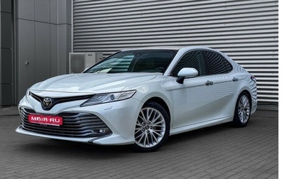 Toyota Camry, 2018 год, 3 290 000 рублей, 1 фотография