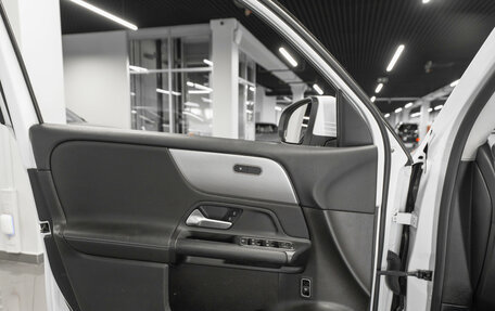 Mercedes-Benz GLB, 2020 год, 2 830 000 рублей, 22 фотография