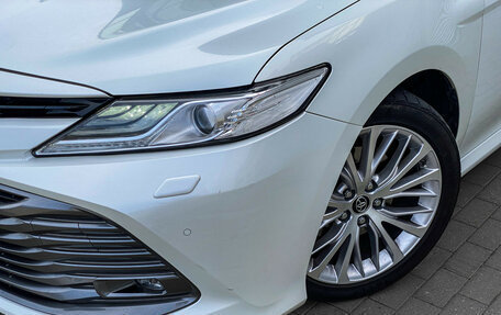 Toyota Camry, 2018 год, 3 290 000 рублей, 4 фотография