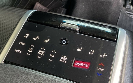 Toyota Camry, 2018 год, 3 290 000 рублей, 13 фотография