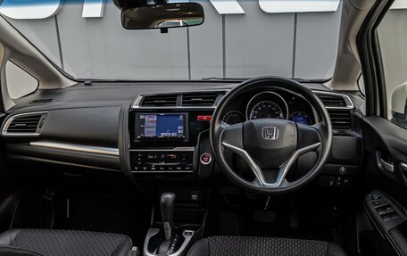 Honda Fit III, 2016 год, 1 090 000 рублей, 6 фотография