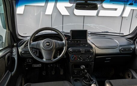 Chevrolet Niva I рестайлинг, 2019 год, 815 000 рублей, 6 фотография