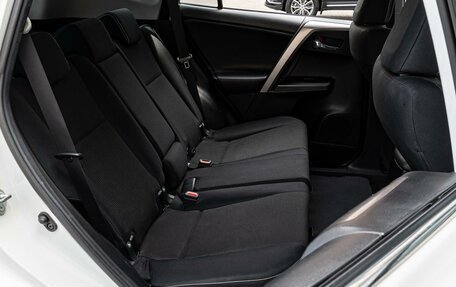 Toyota RAV4, 2015 год, 2 380 000 рублей, 7 фотография