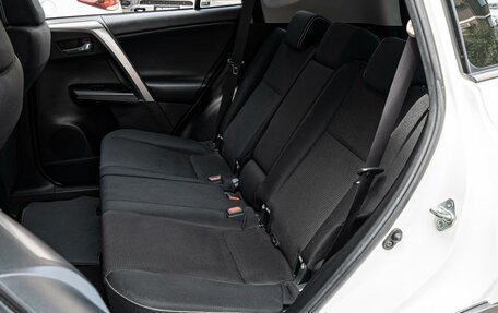 Toyota RAV4, 2015 год, 2 380 000 рублей, 9 фотография