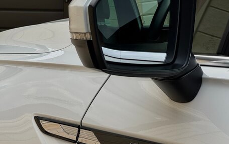 Volkswagen Tiguan II, 2021 год, 3 679 000 рублей, 16 фотография
