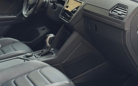 Volkswagen Tiguan II, 2021 год, 3 679 000 рублей, 24 фотография