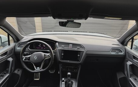 Volkswagen Tiguan II, 2021 год, 3 679 000 рублей, 25 фотография