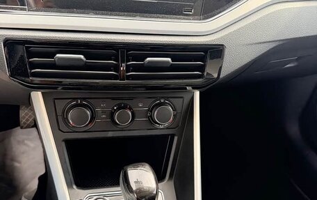 Volkswagen Polo, 2023 год, 1 450 000 рублей, 14 фотография