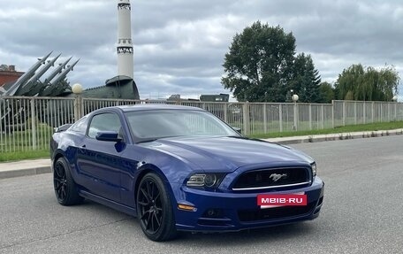 Ford Mustang VI рестайлинг, 2013 год, 1 745 000 рублей, 1 фотография