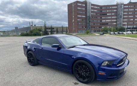 Ford Mustang VI рестайлинг, 2013 год, 1 745 000 рублей, 8 фотография