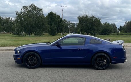 Ford Mustang VI рестайлинг, 2013 год, 1 745 000 рублей, 11 фотография