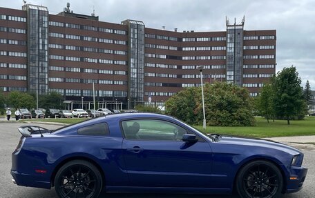 Ford Mustang VI рестайлинг, 2013 год, 1 745 000 рублей, 13 фотография