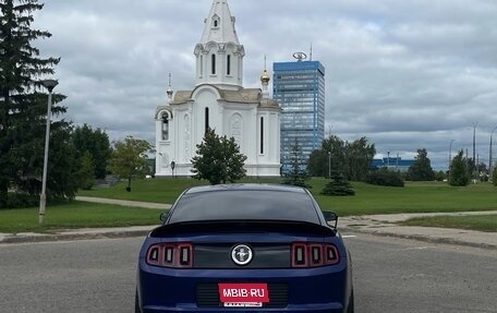 Ford Mustang VI рестайлинг, 2013 год, 1 745 000 рублей, 9 фотография