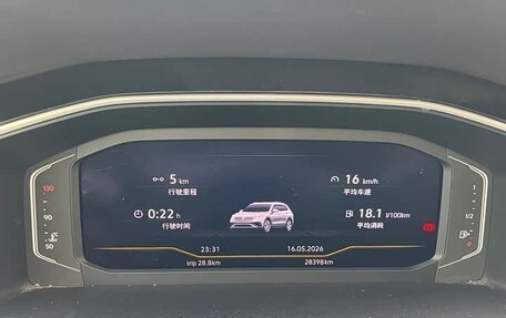 Volkswagen Tiguan II, 2022 год, 2 773 000 рублей, 11 фотография