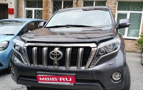 Toyota Land Cruiser Prado 150 рестайлинг 2, 2014 год, 3 399 000 рублей, 15 фотография