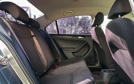 Volkswagen Jetta VI, 2015 год, 899 000 рублей, 13 фотография