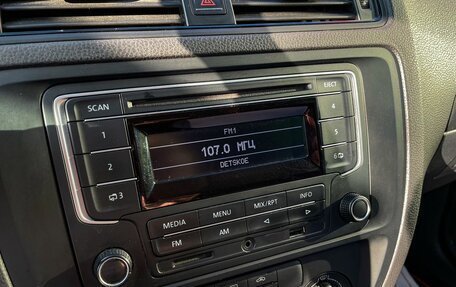 Volkswagen Jetta VI, 2015 год, 899 000 рублей, 19 фотография