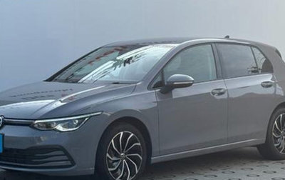 Volkswagen Golf VIII, 2022 год, 1 950 000 рублей, 1 фотография
