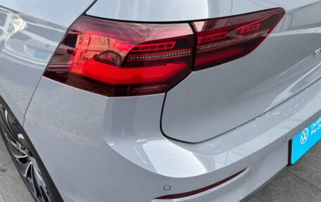 Volkswagen Golf VIII, 2022 год, 1 950 000 рублей, 11 фотография