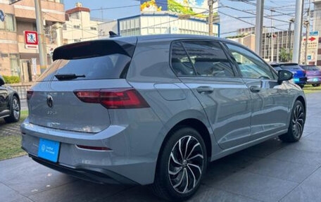 Volkswagen Golf VIII, 2022 год, 1 950 000 рублей, 7 фотография