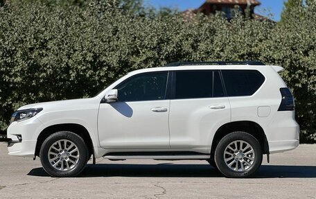Toyota Land Cruiser Prado 150 рестайлинг 2, 2019 год, 5 190 000 рублей, 2 фотография