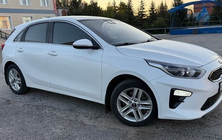 KIA cee'd III, 2019 год, 1 750 000 рублей, 2 фотография