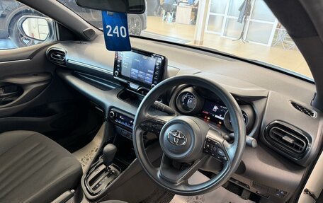 Toyota Yaris, 2020 год, 1 439 000 рублей, 11 фотография