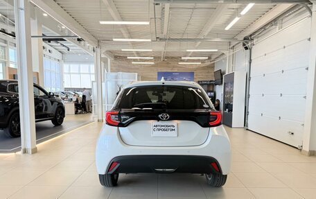 Toyota Yaris, 2020 год, 1 439 000 рублей, 5 фотография