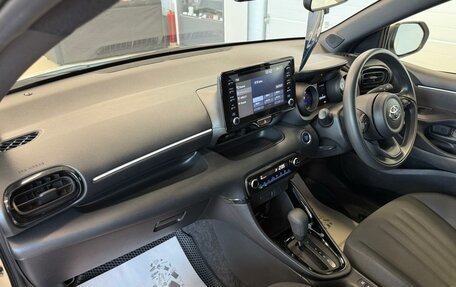 Toyota Yaris, 2020 год, 1 439 000 рублей, 13 фотография
