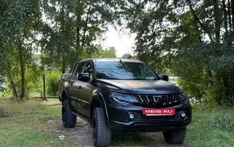 Mitsubishi L200 IV рестайлинг, 2017 год, 3 000 000 рублей, 6 фотография