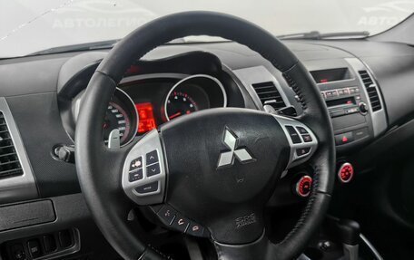 Mitsubishi Outlander III рестайлинг 3, 2007 год, 1 045 000 рублей, 13 фотография