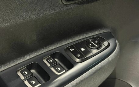 KIA Rio IV, 2018 год, 1 300 000 рублей, 17 фотография
