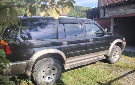 Mitsubishi Pajero Sport II рестайлинг, 2003 год, 1 150 000 рублей, 4 фотография