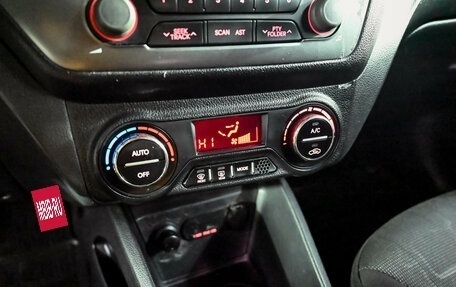 KIA Rio III рестайлинг, 2013 год, 870 000 рублей, 13 фотография