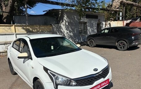KIA Rio IV, 2020 год, 680 000 рублей, 2 фотография