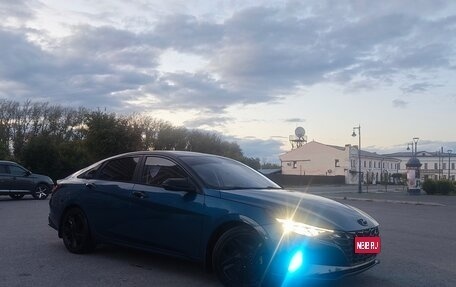 Hyundai Elantra, 2021 год, 2 100 000 рублей, 1 фотография