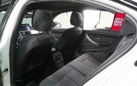 BMW 3 серия, 2016 год, 2 654 000 рублей, 14 фотография
